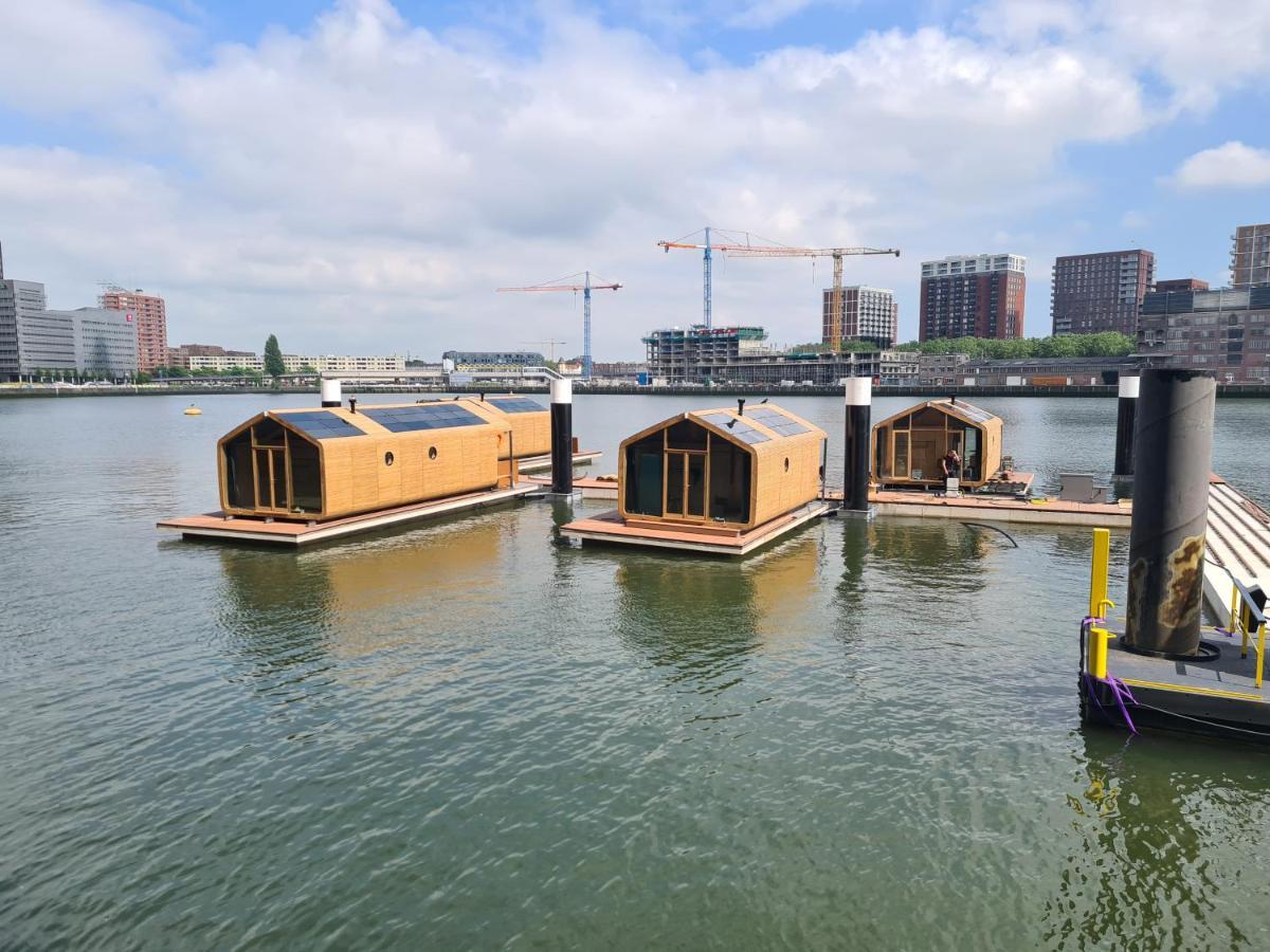 Wikkelboat Nr1 At Floating Rotterdam Rijnhaven Villa ภายนอก รูปภาพ