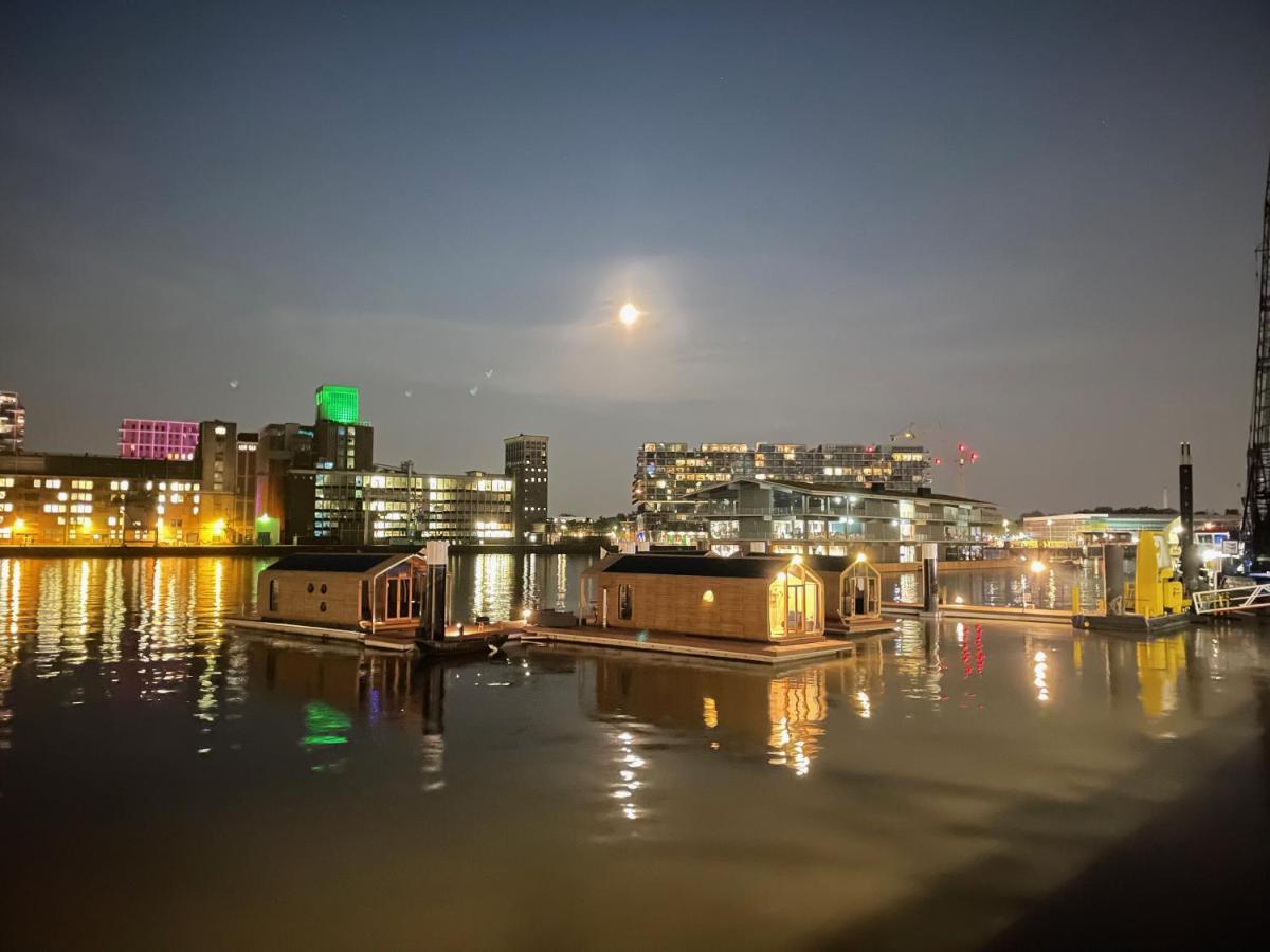 Wikkelboat Nr1 At Floating Rotterdam Rijnhaven Villa ภายนอก รูปภาพ